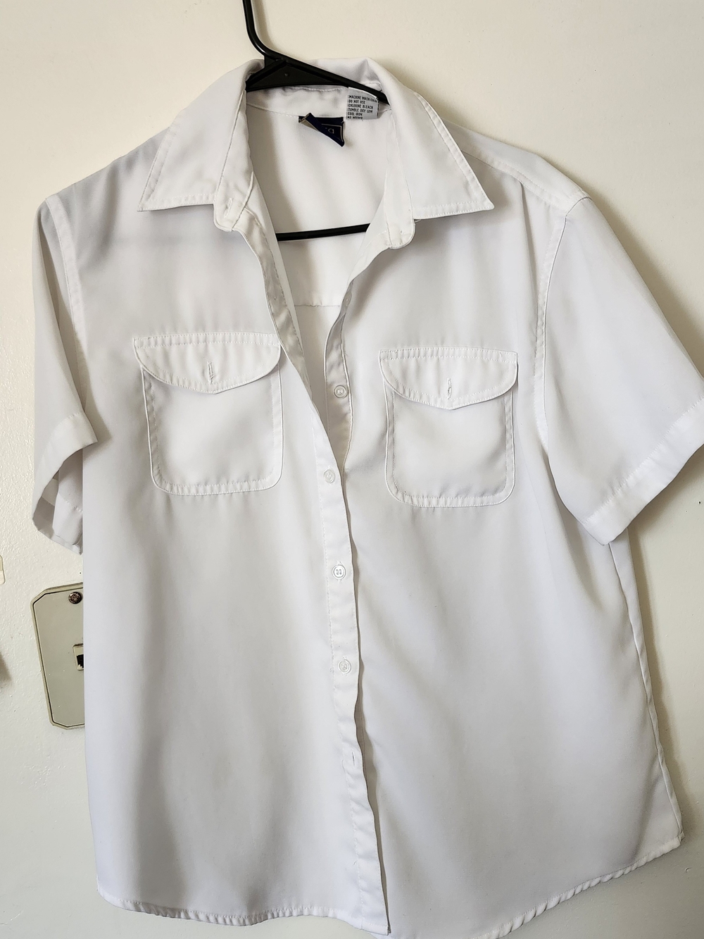 Laura Scott White Short-Sleeve Button-Down Shirt